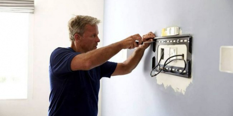 Как да виси телевизор на стената: съвети за инсталиране и поставяне на оборудване